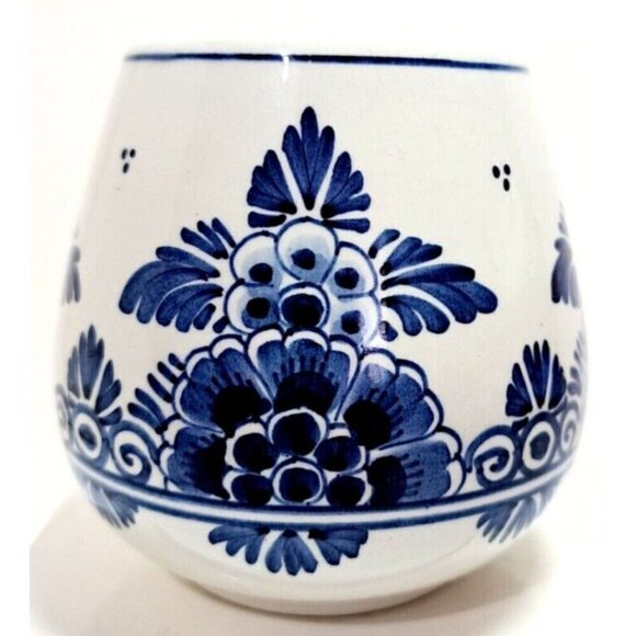 Small Delft 3 Inch Floral Bulbous Vase/Cup Signed F1 A7 1085 - Picture 3 of 7